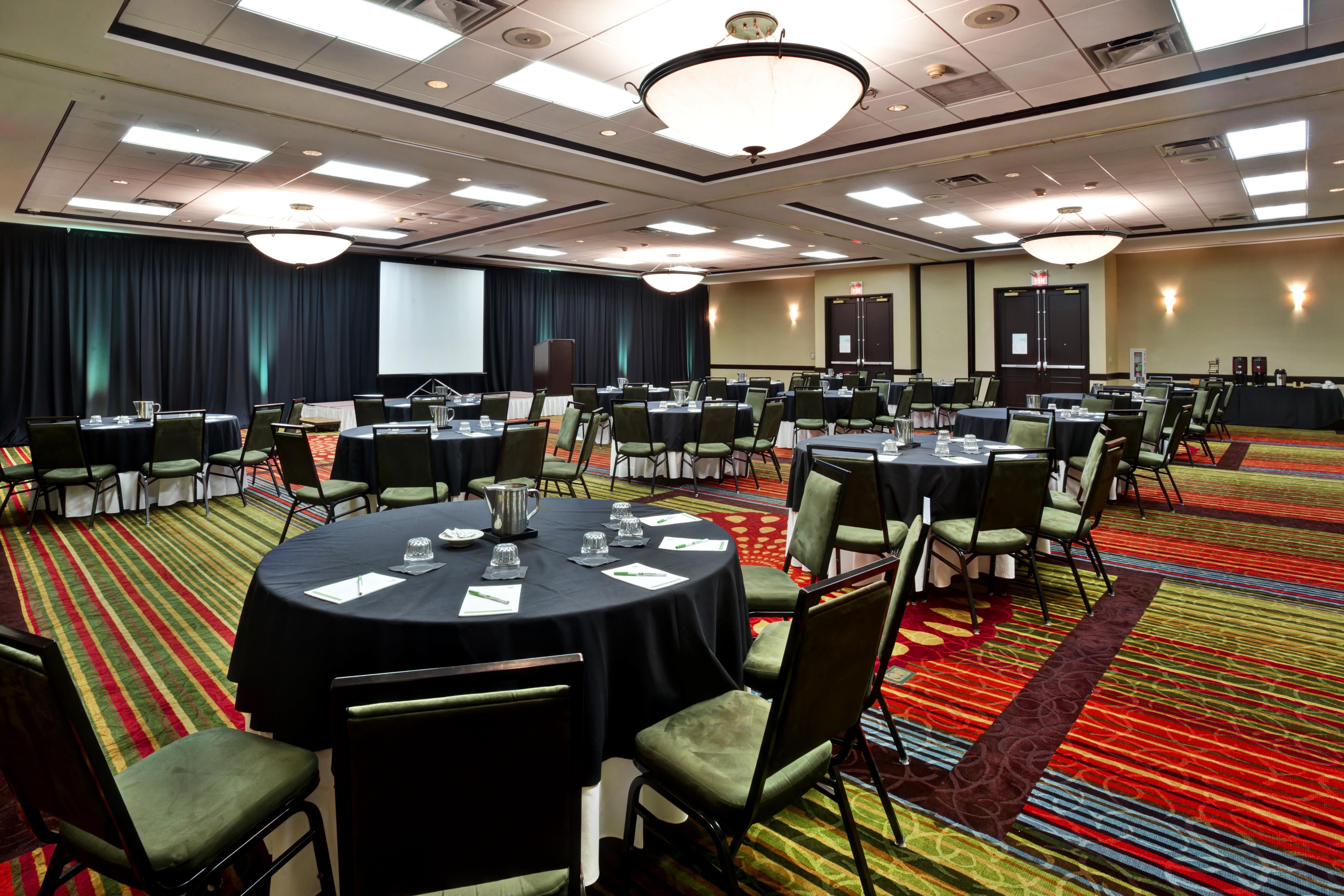 Holiday Inn Hotel & Suites Chicago Northwest - Elgin By Ihg Экстерьер фото
