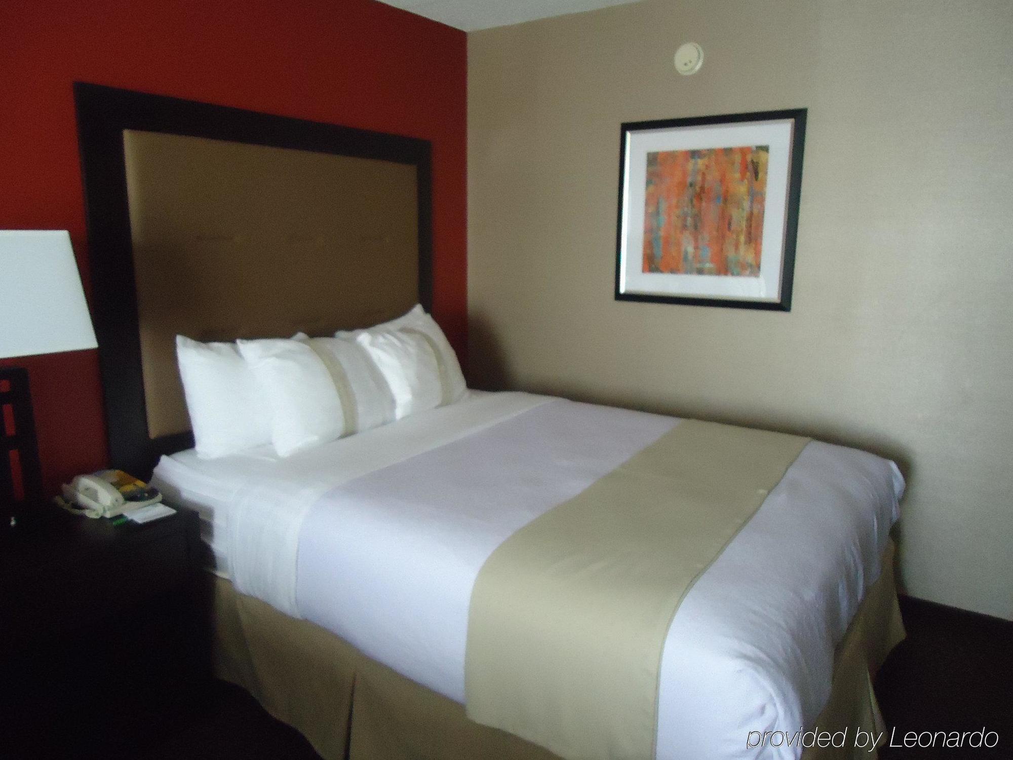 Holiday Inn Hotel & Suites Chicago Northwest - Elgin By Ihg Номер фото
